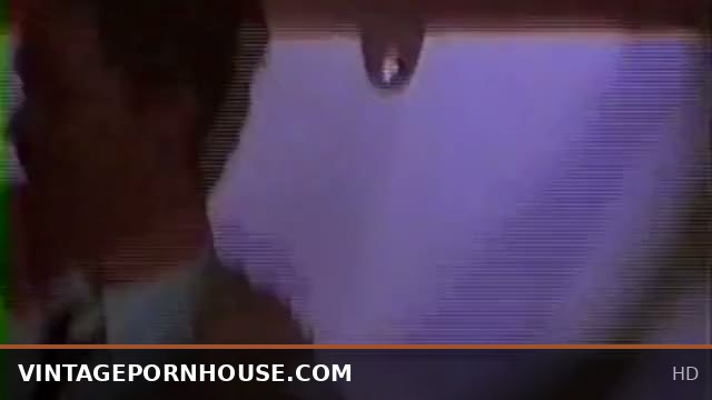 Vintage 80s romantic train sex in Tinto Brass’s final scene